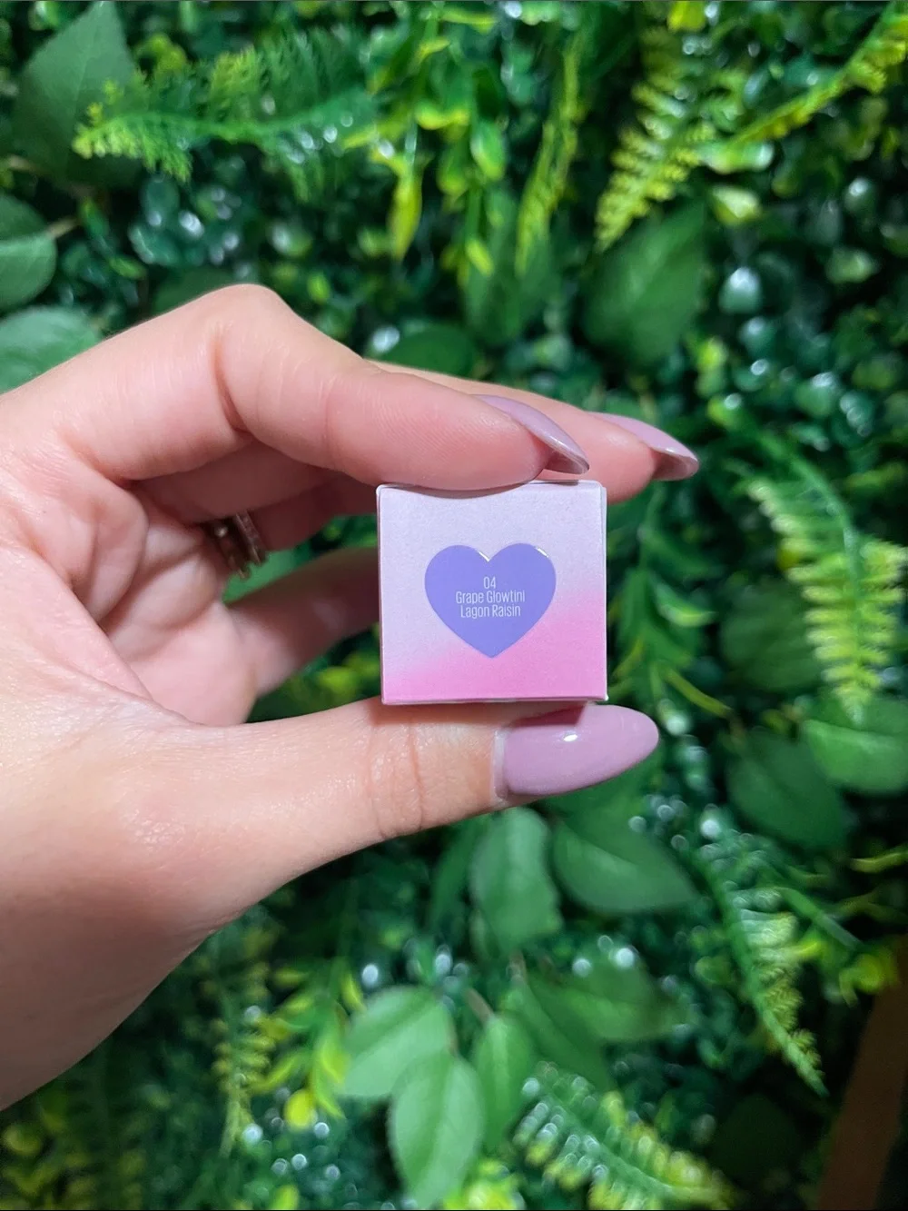 Kaja Juicy Glass Hydrating Lip Oil - Grape Glowtini 04